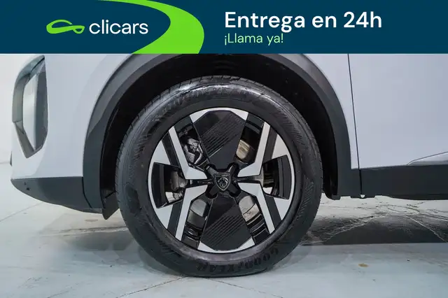 Peugeot 2008 view 11