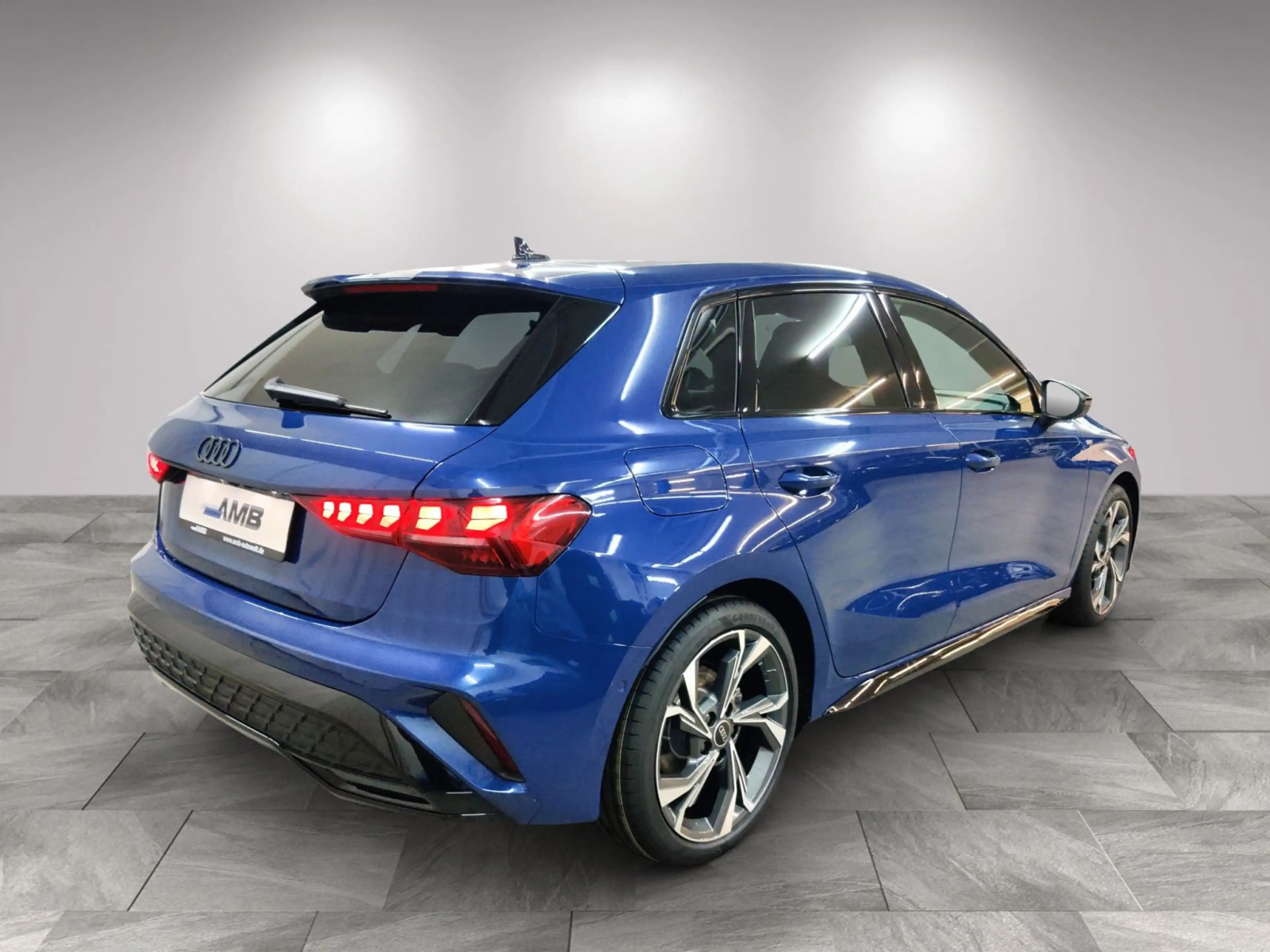 Audi A3 S line TFSI S-tr/AHK/Matrix/S-Int. — photo 3