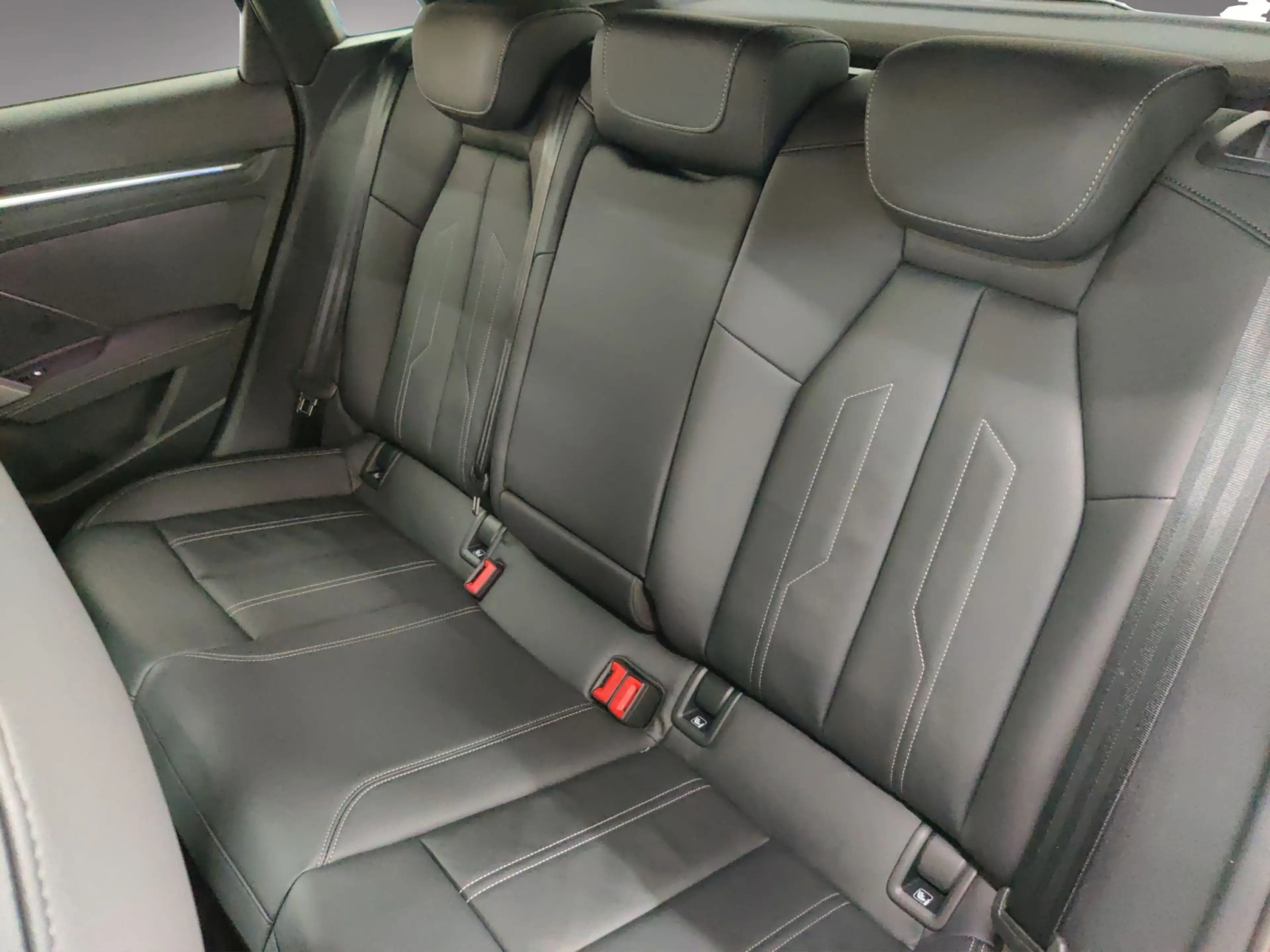 Audi A3 S line TFSI S-tr/AHK/Matrix/S-Int. — photo 13