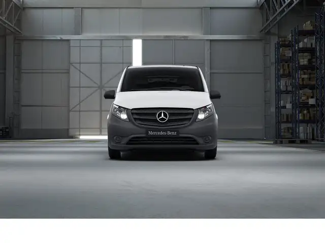 Mercedes-Benz Vito view 2