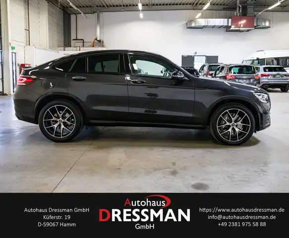 Mercedes-Benz GLC view 4