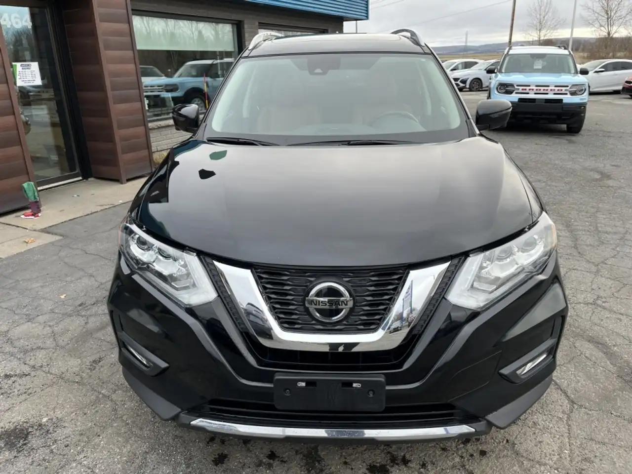 Nissan Rogue снимка Nissan Rogue
