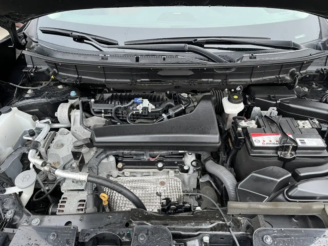 Nissan Rogue снимка Nissan Rogue