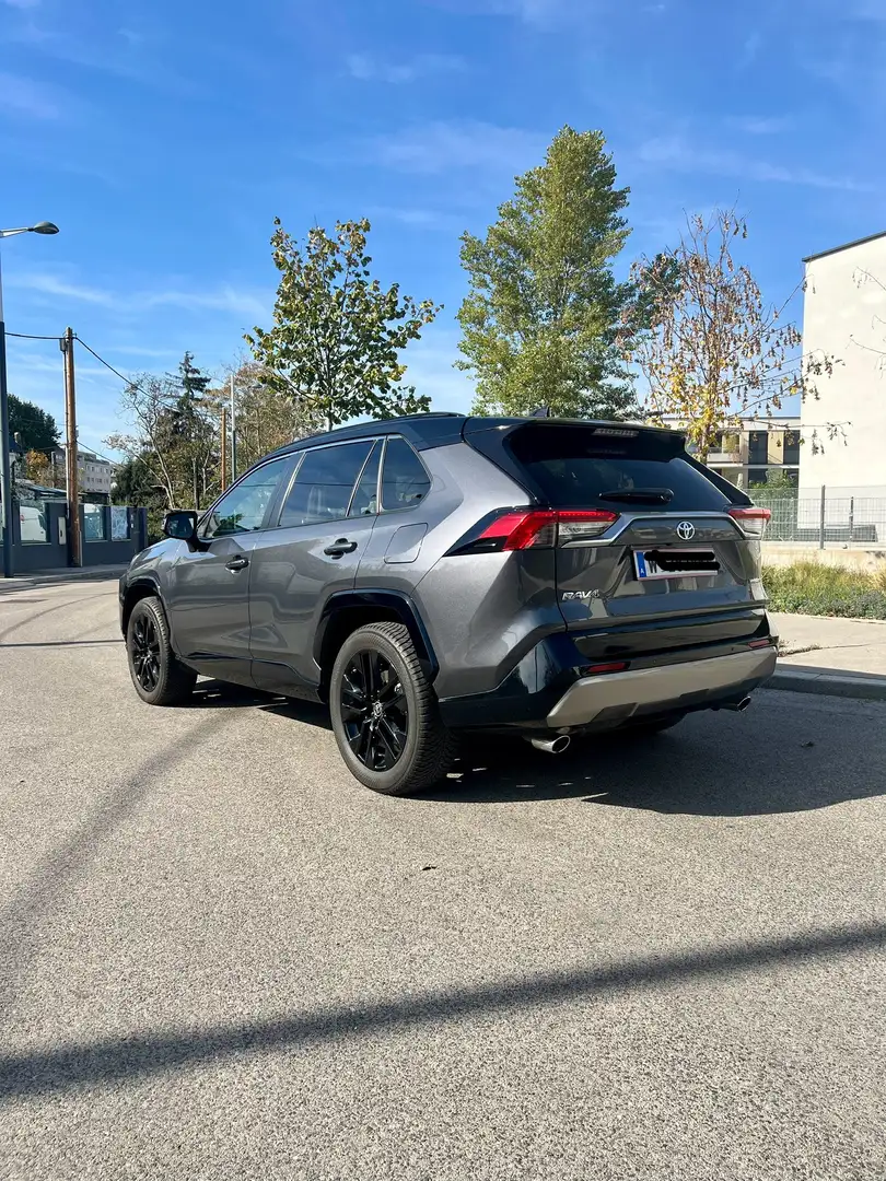 Toyota RAV4 2,5 Black Style Selection - 2WD Aut. Grau - 2