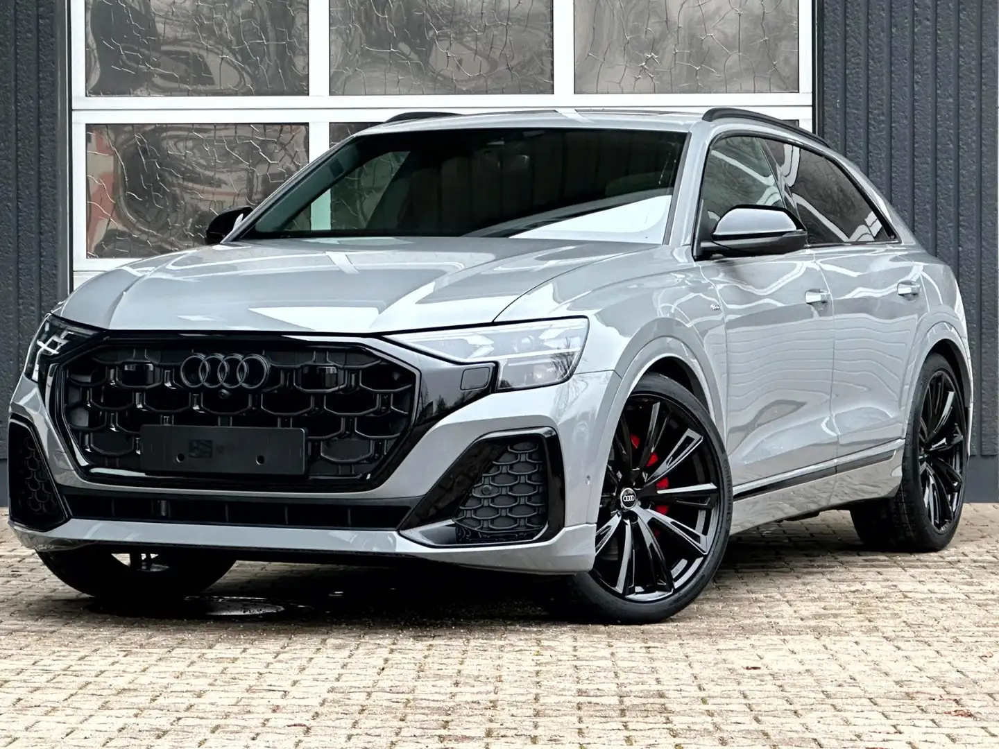 Audi Q8 50 TDI QUATTRO CARBON ALLRADLENKUNG MASSAGE Gris - 1