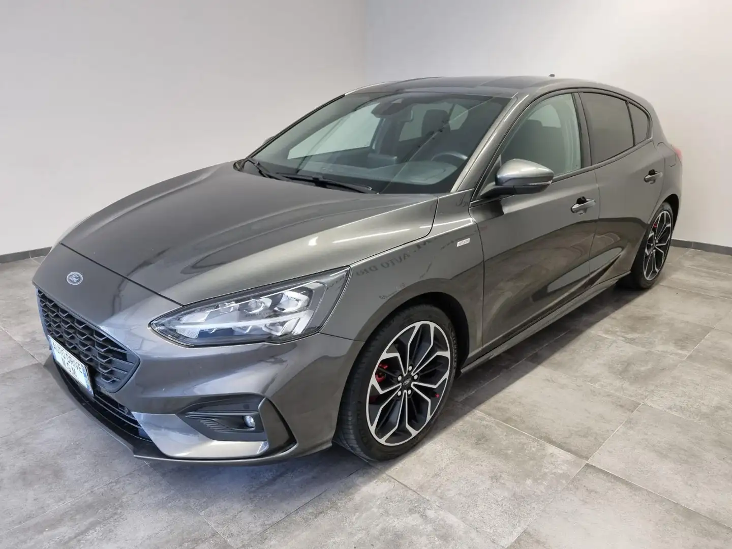 Ford Focus 1.5 EcoBoost 150 CV Start&Stop ST Line Gris - 1