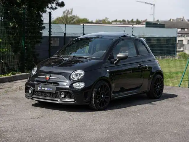 Abarth 595 Competizione 1.4 T-Jet 180pk - Pano Roof - Brown Leather Seats - Digital climatcontrol - Sport Exhaust - CarPlay - Navi Touchscreen -