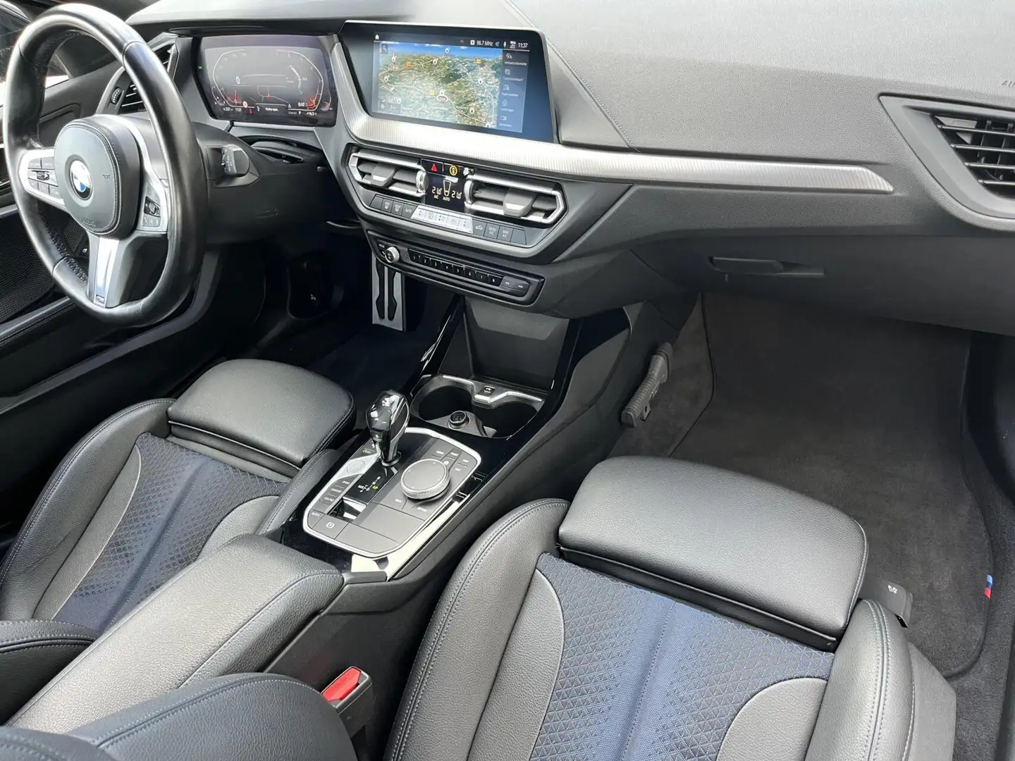 BMW 118 1-serie 118i M Sport LED+CARPLAY+NL AUTO+BTW Noir - 2