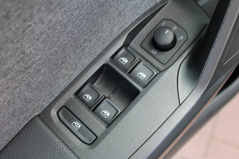 SEAT Arona 1.0 TSI 95pk Xperience ECC/Cruise/Navi/PDC/Stoelve — photo 16
