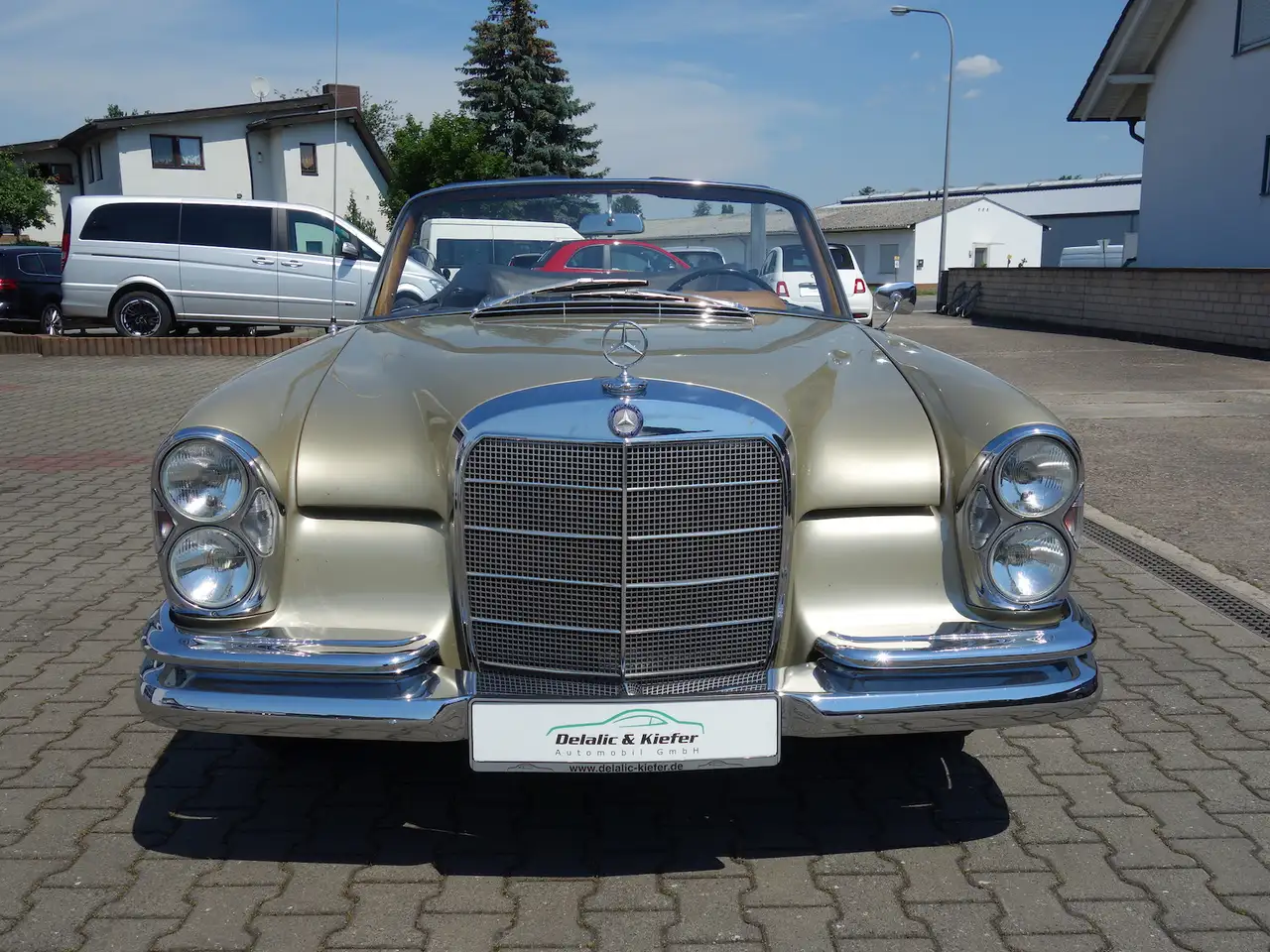 Mercedes-Benz 300 SE Cabriolet Top Original mit 58000 Km, foto 2