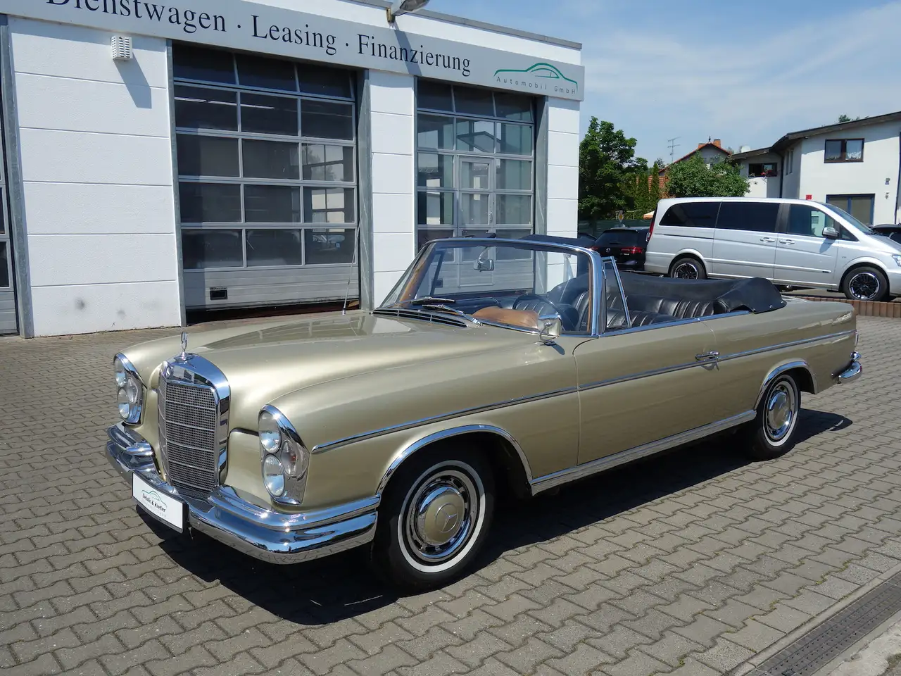 Mercedes-Benz 300 SE Cabriolet Top Original mit 58000 Km, foto 3