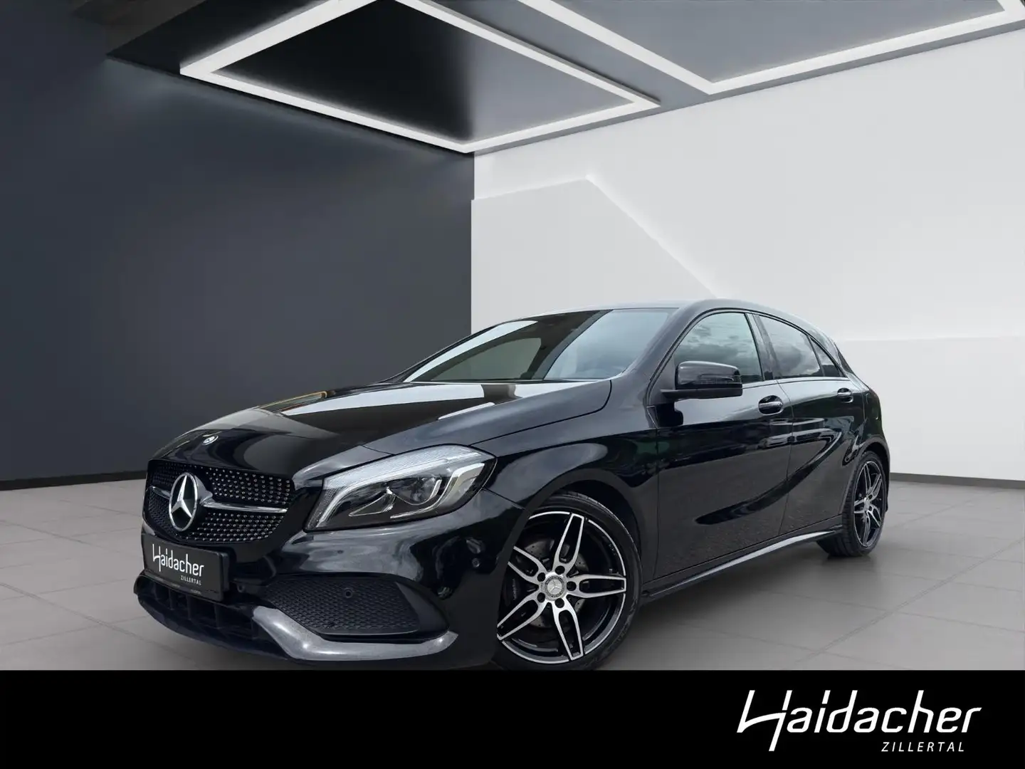 Mercedes-Benz A 160 AMG Line PTS Shz AMG LED Ambi Klima Night Schwarz - 1