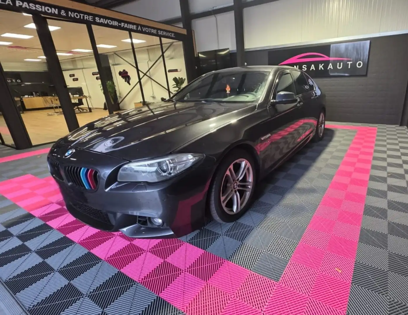 BMW 518 dA - Cuir - Sièges chauffants - Garantie Noir - 1