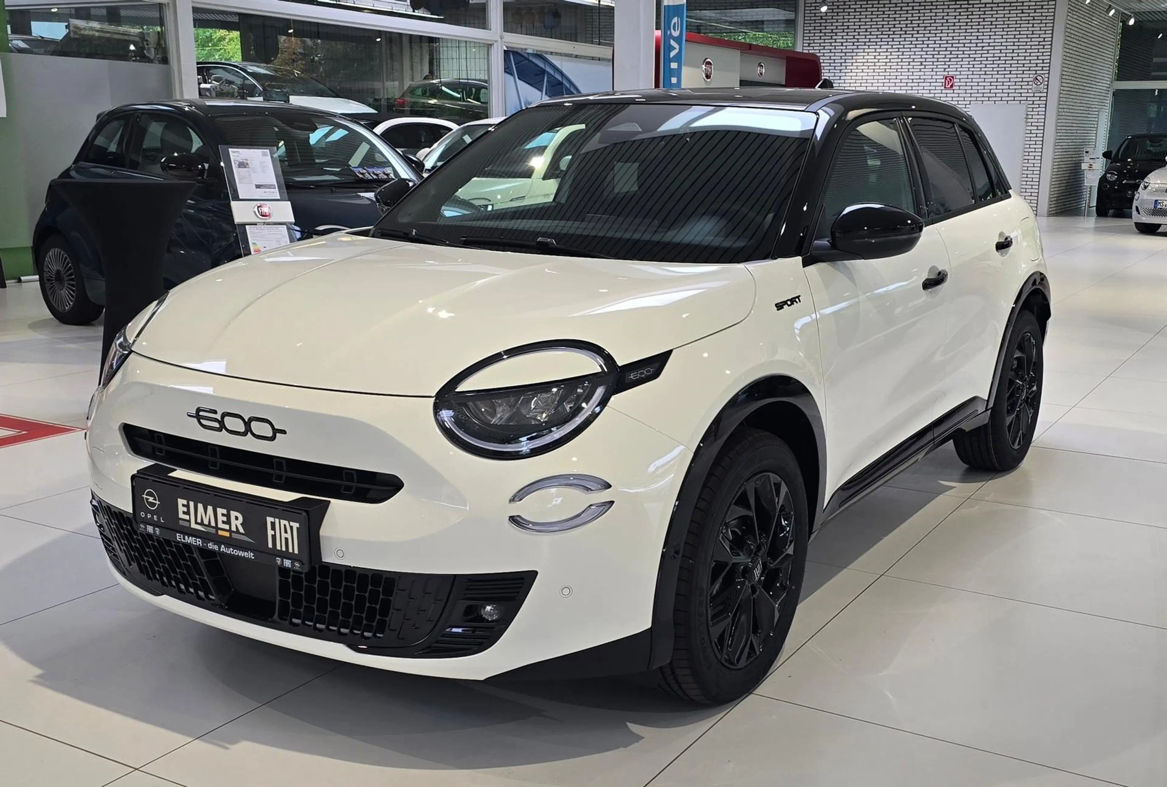 Fiat 600 Hybrid Sport - ACC -  Massagesitz