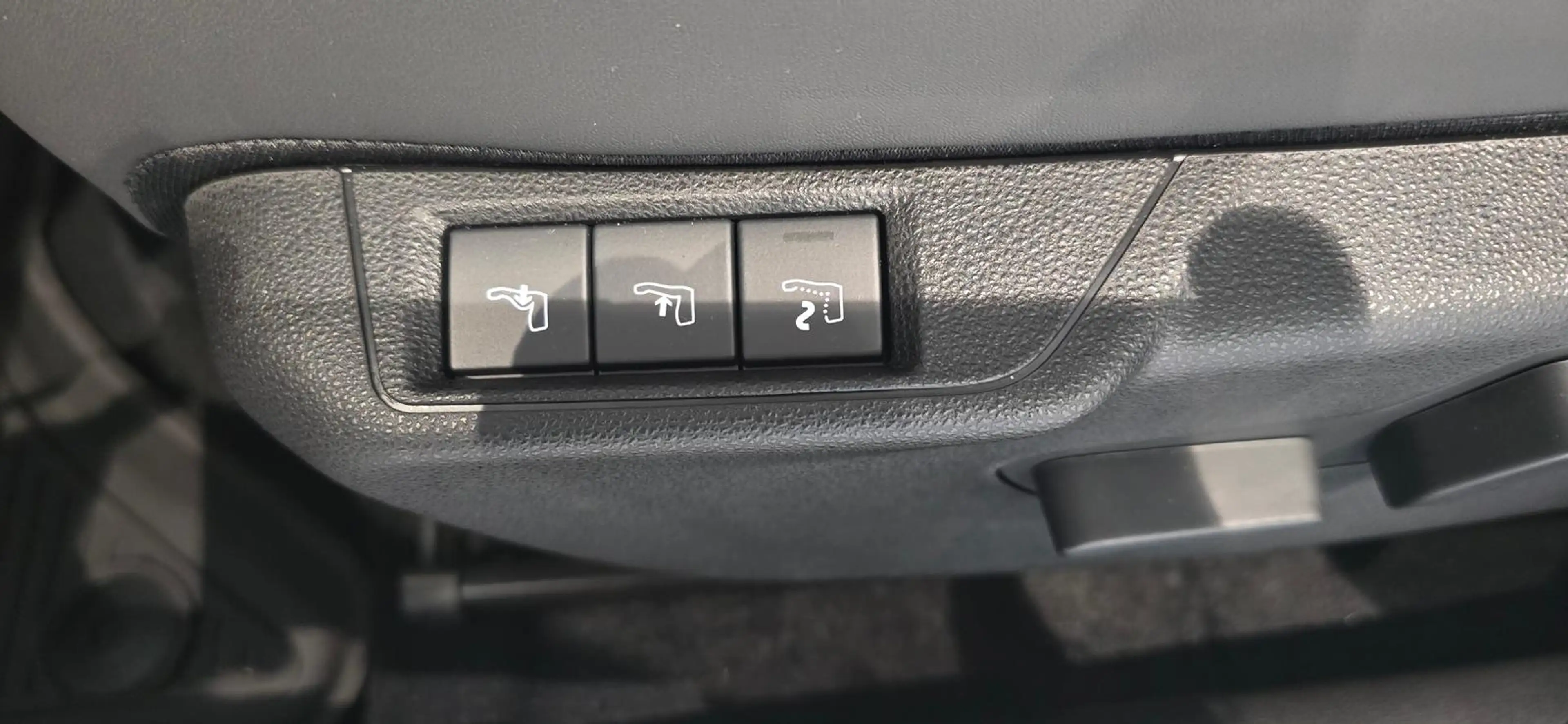 Fiat 600 Hybrid Sport - ACC -  Massagesitz — photo 14