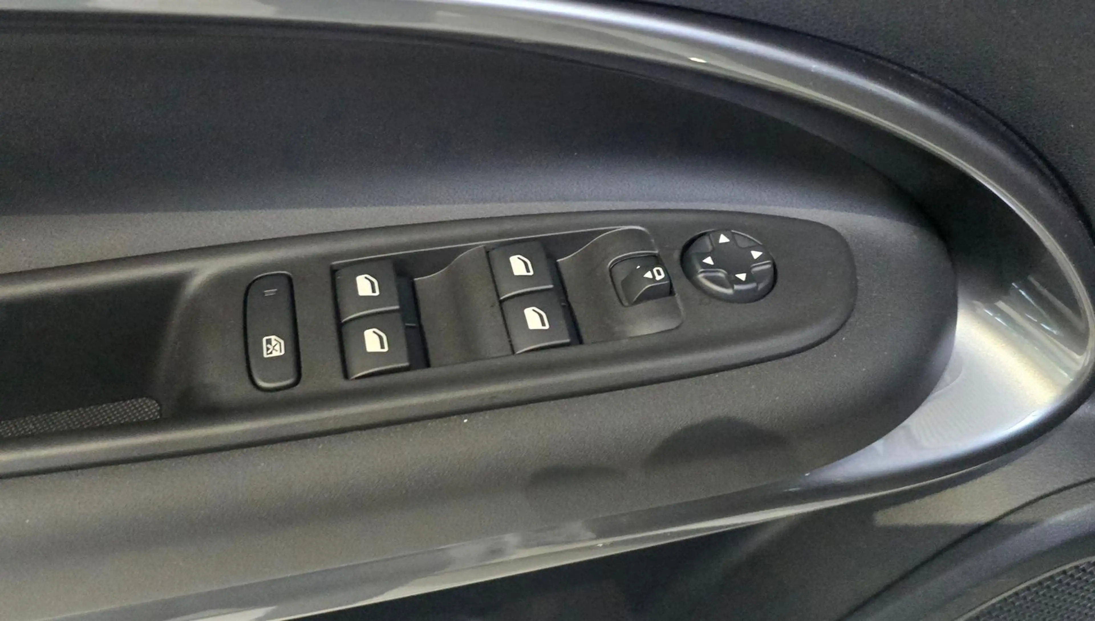 Fiat 600 Hybrid Sport - ACC -  Massagesitz — photo 13