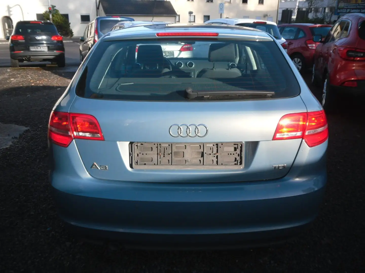 Audi A3 Sportback 1.6 TDI Ambition 1. Hand SHZ Kimaau Blau - 2