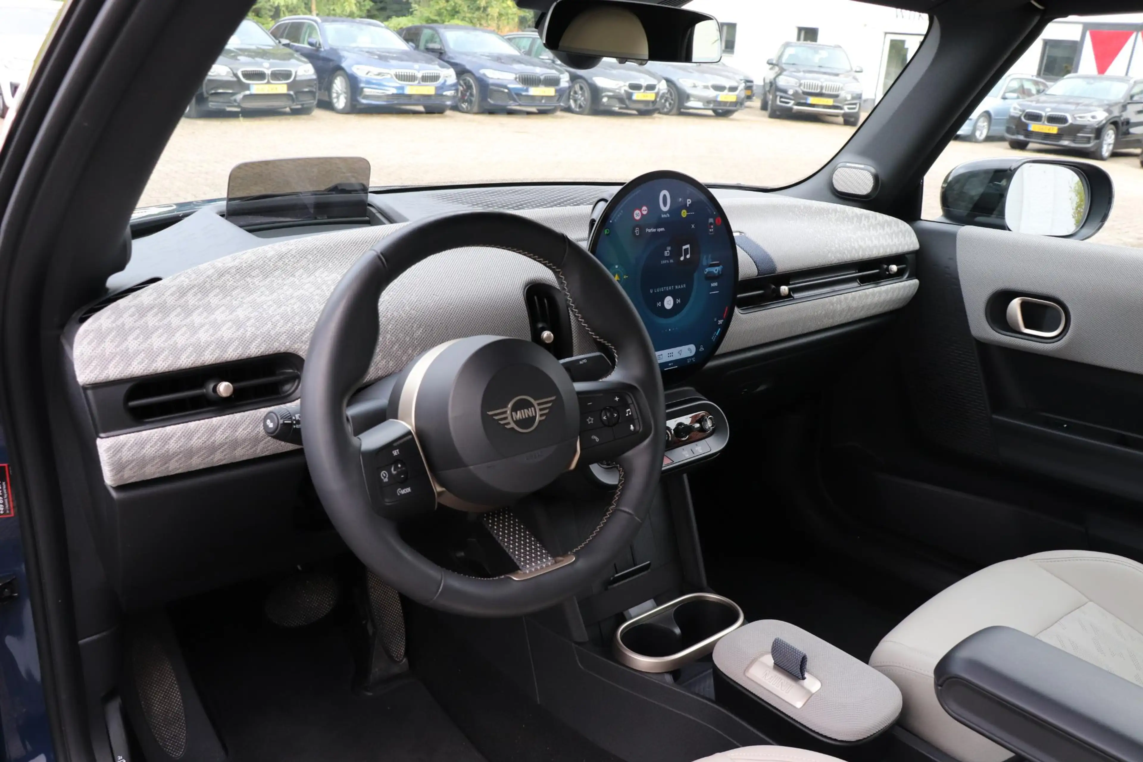 MINI Cooper S Cabrio 2.0 Favoured XL |Head up |Harman/kardon — photo 11