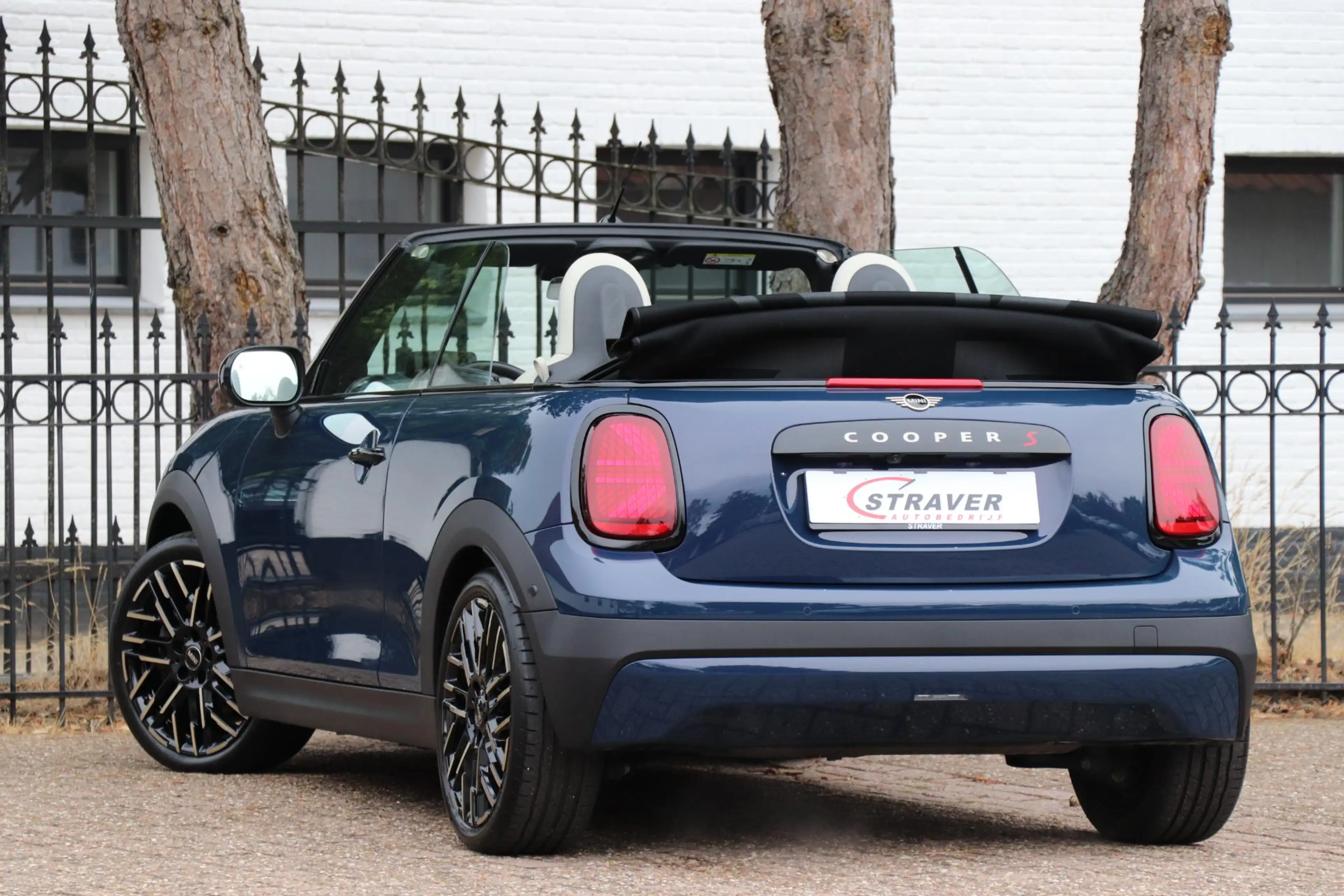 MINI Cooper S Cabrio 2.0 Favoured XL |Head up |Harman/kardon — photo 3