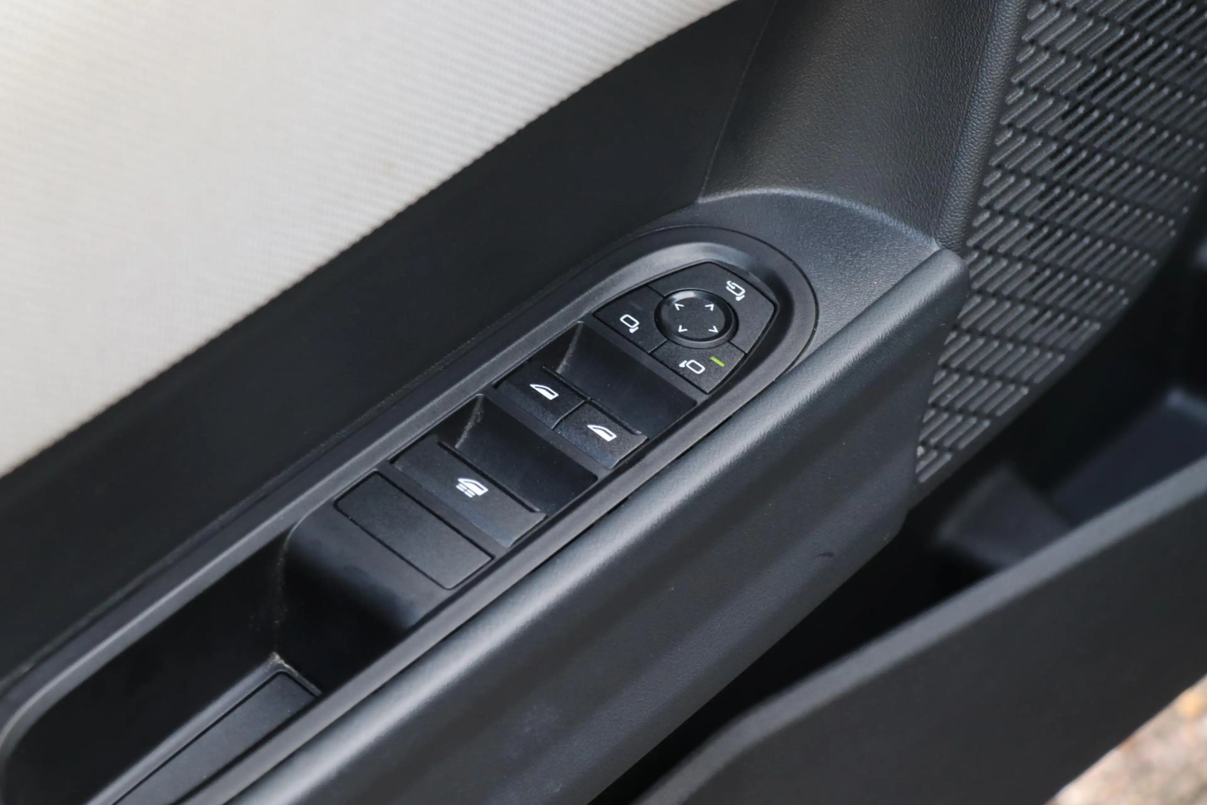 MINI Cooper S Cabrio 2.0 Favoured XL |Head up |Harman/kardon — photo 33