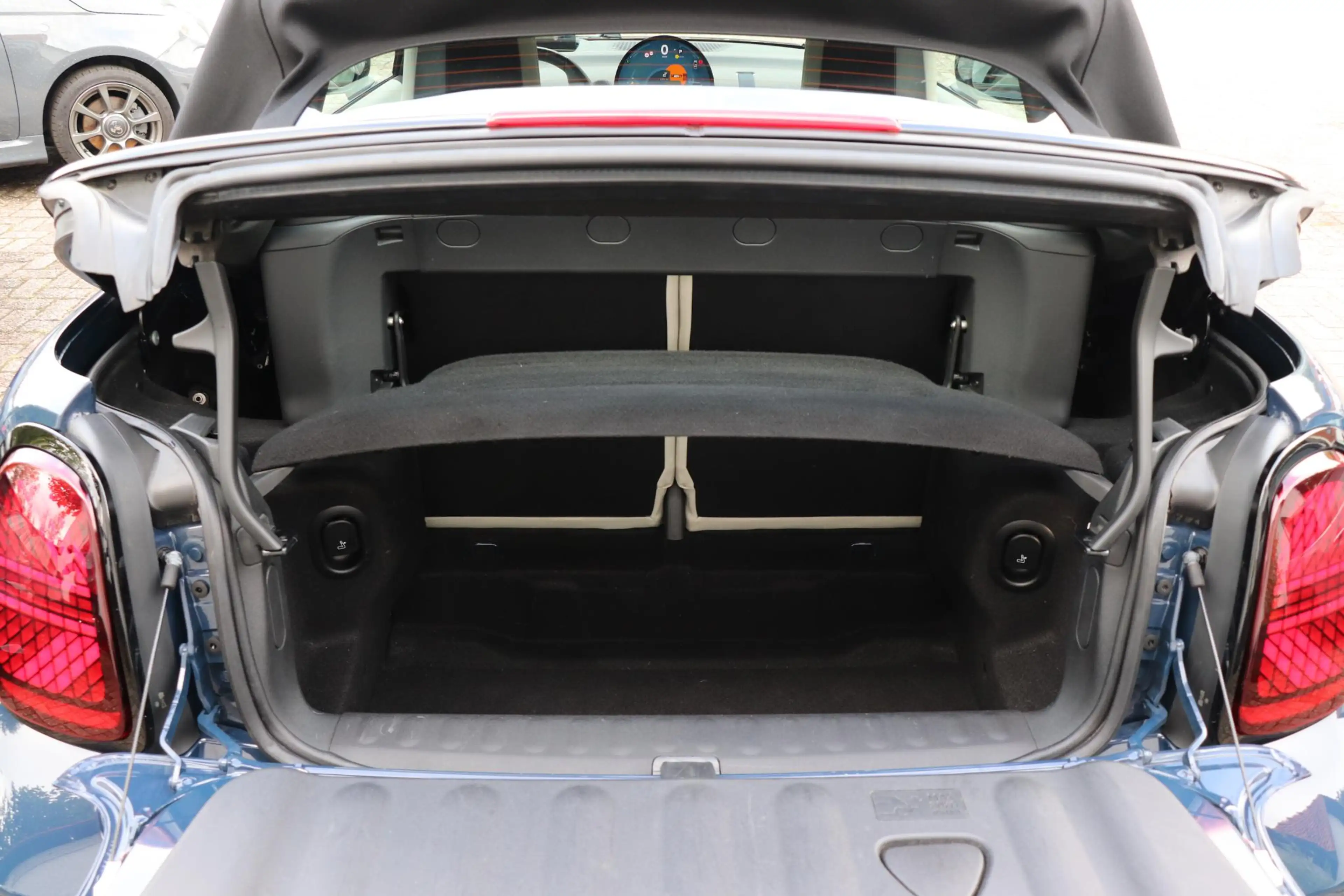 MINI Cooper S Cabrio 2.0 Favoured XL |Head up |Harman/kardon — photo 32