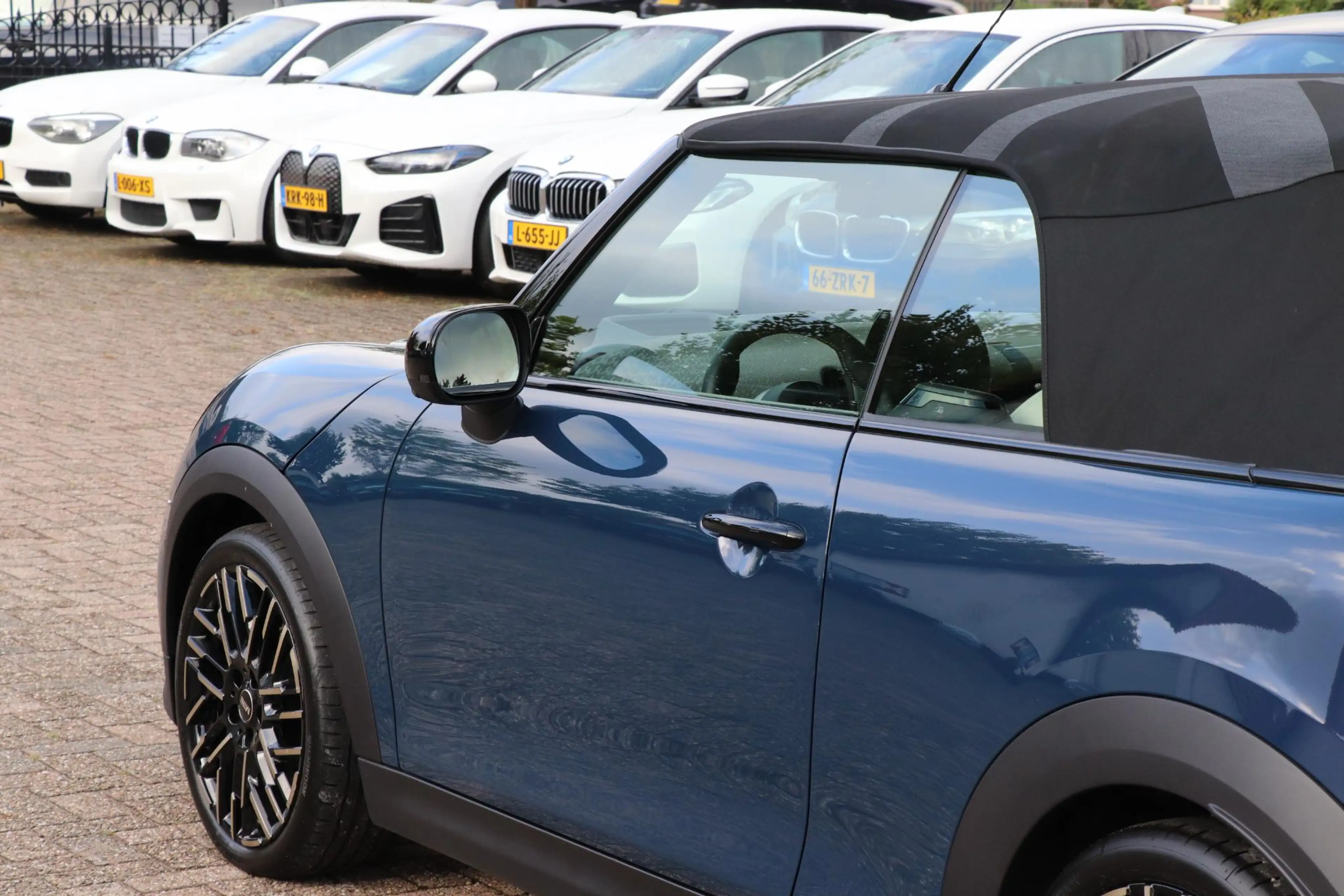 MINI Cooper S Cabrio 2.0 Favoured XL |Head up |Harman/kardon — photo 24