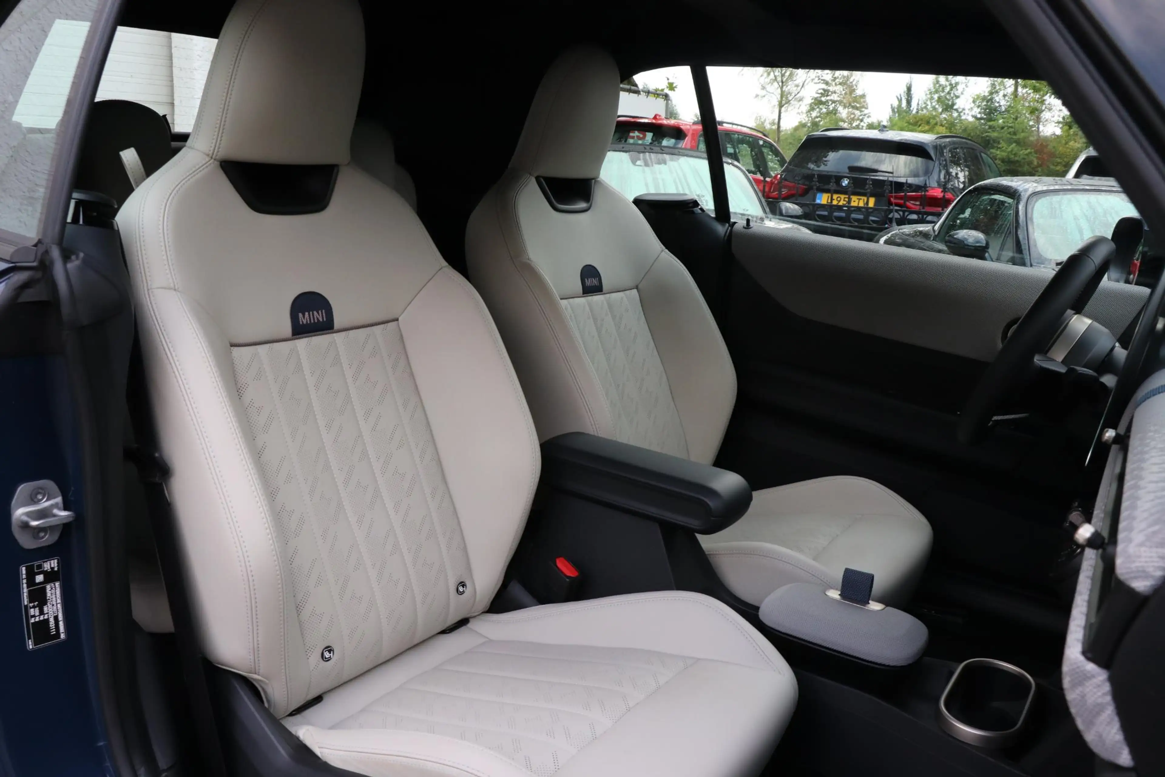 MINI Cooper S Cabrio 2.0 Favoured XL |Head up |Harman/kardon — photo 14