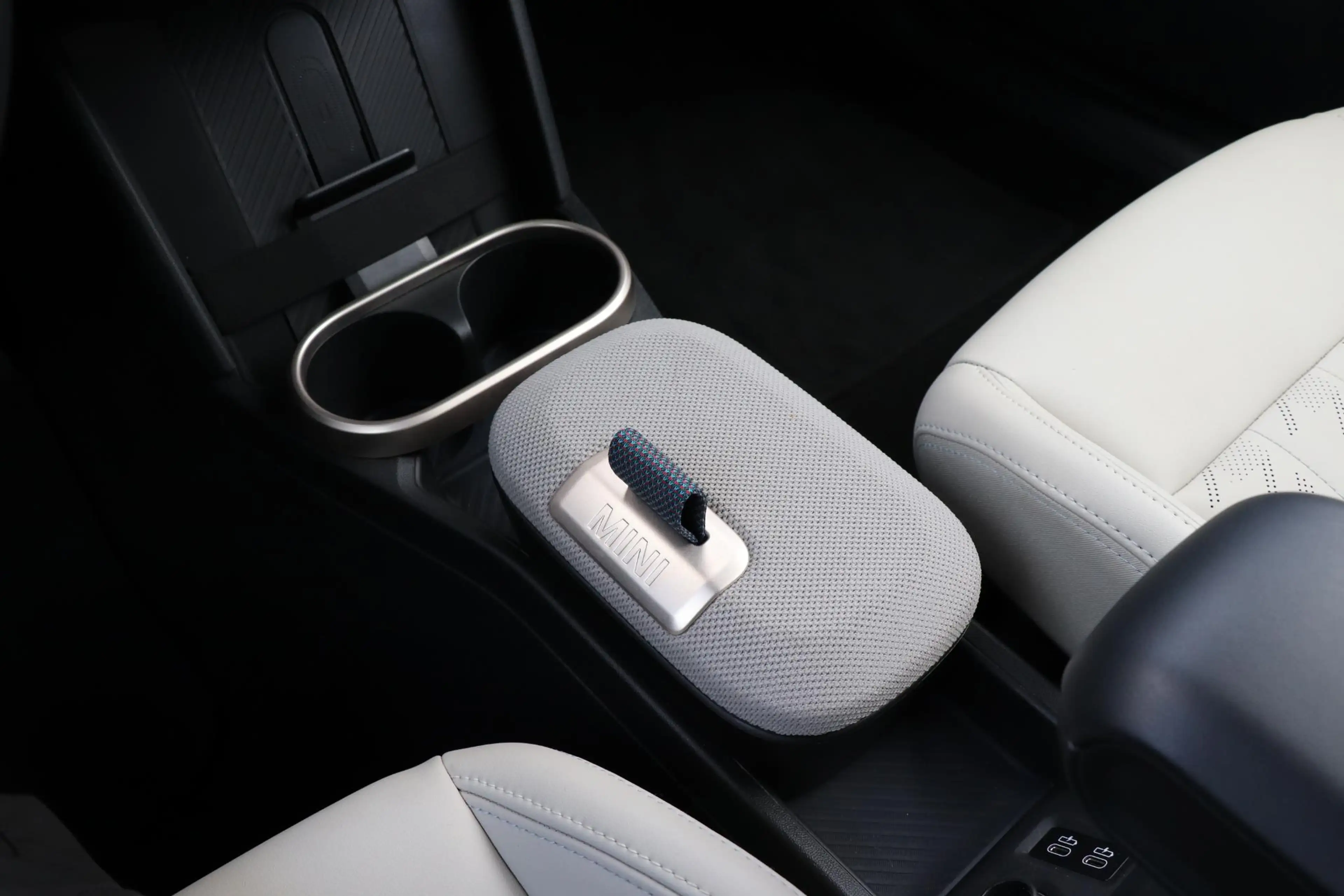 MINI Cooper S Cabrio 2.0 Favoured XL |Head up |Harman/kardon — photo 39