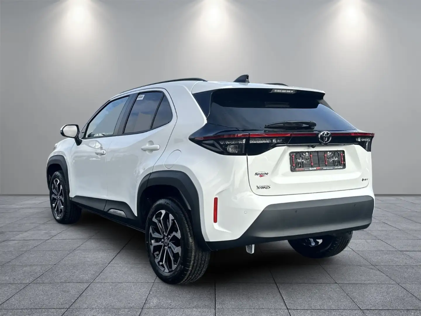 Toyota Yaris Cross 1.5 Hybrid Teamplayer Winter-Paket Weiß - 2