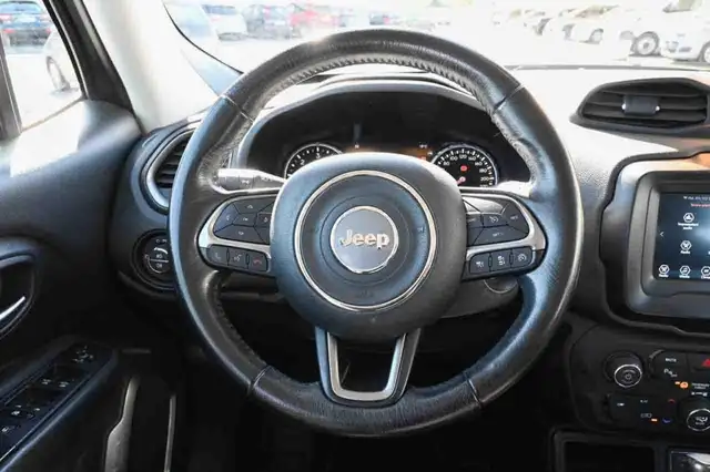 Jeep Renegade view 20