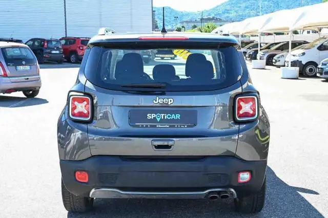 Jeep Renegade view 18