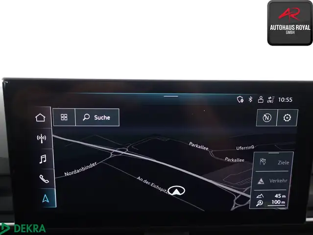 Audi A4 view 14