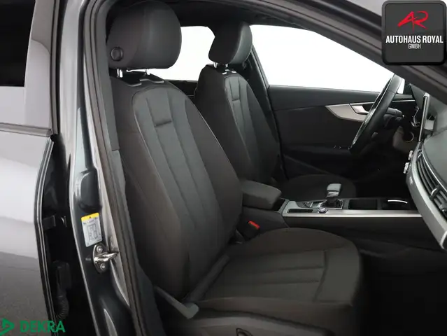 Audi A4 view 12