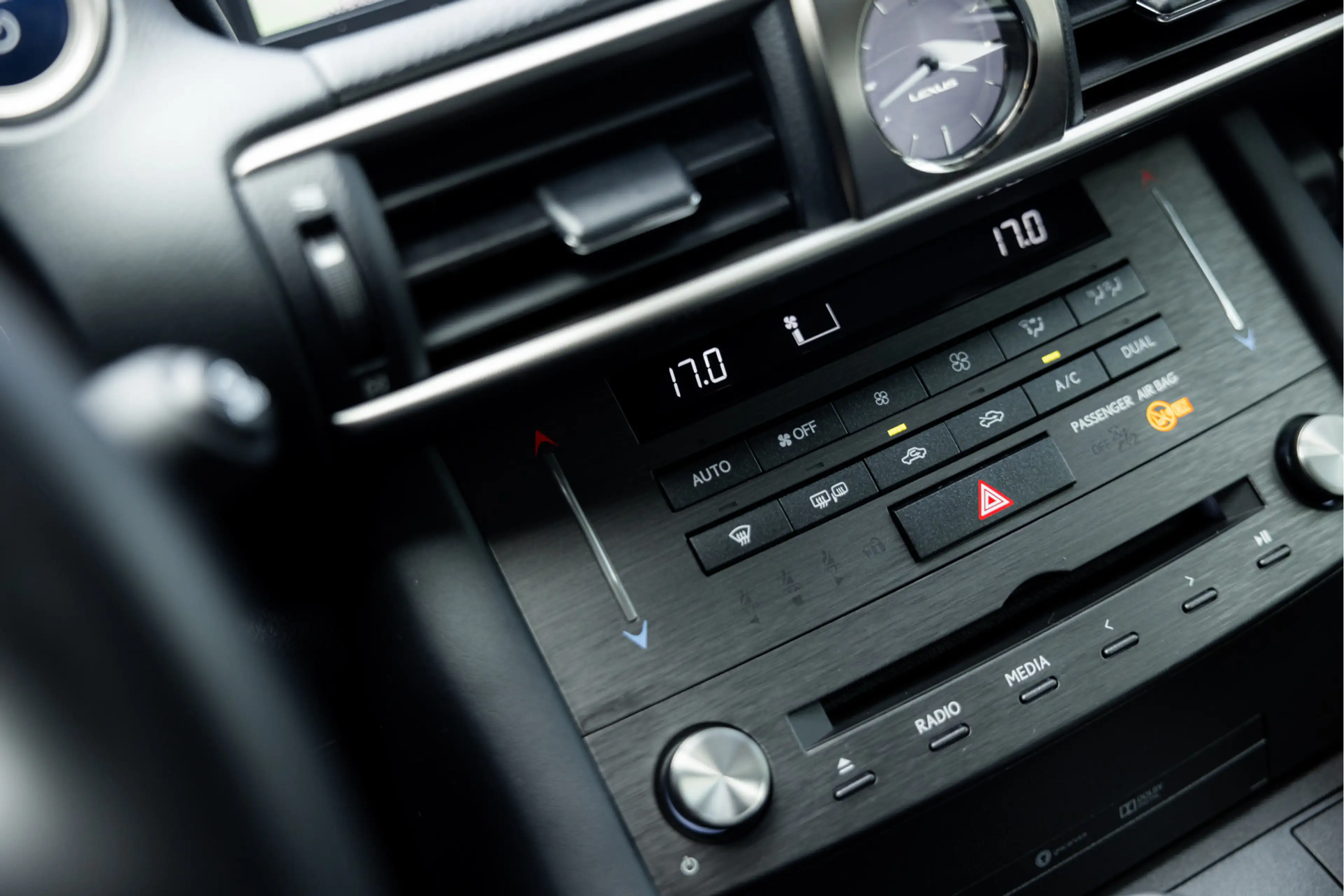 Lexus IS 300 300h Hybrid Business Line Limited | Schuifdak | Na — photo 7