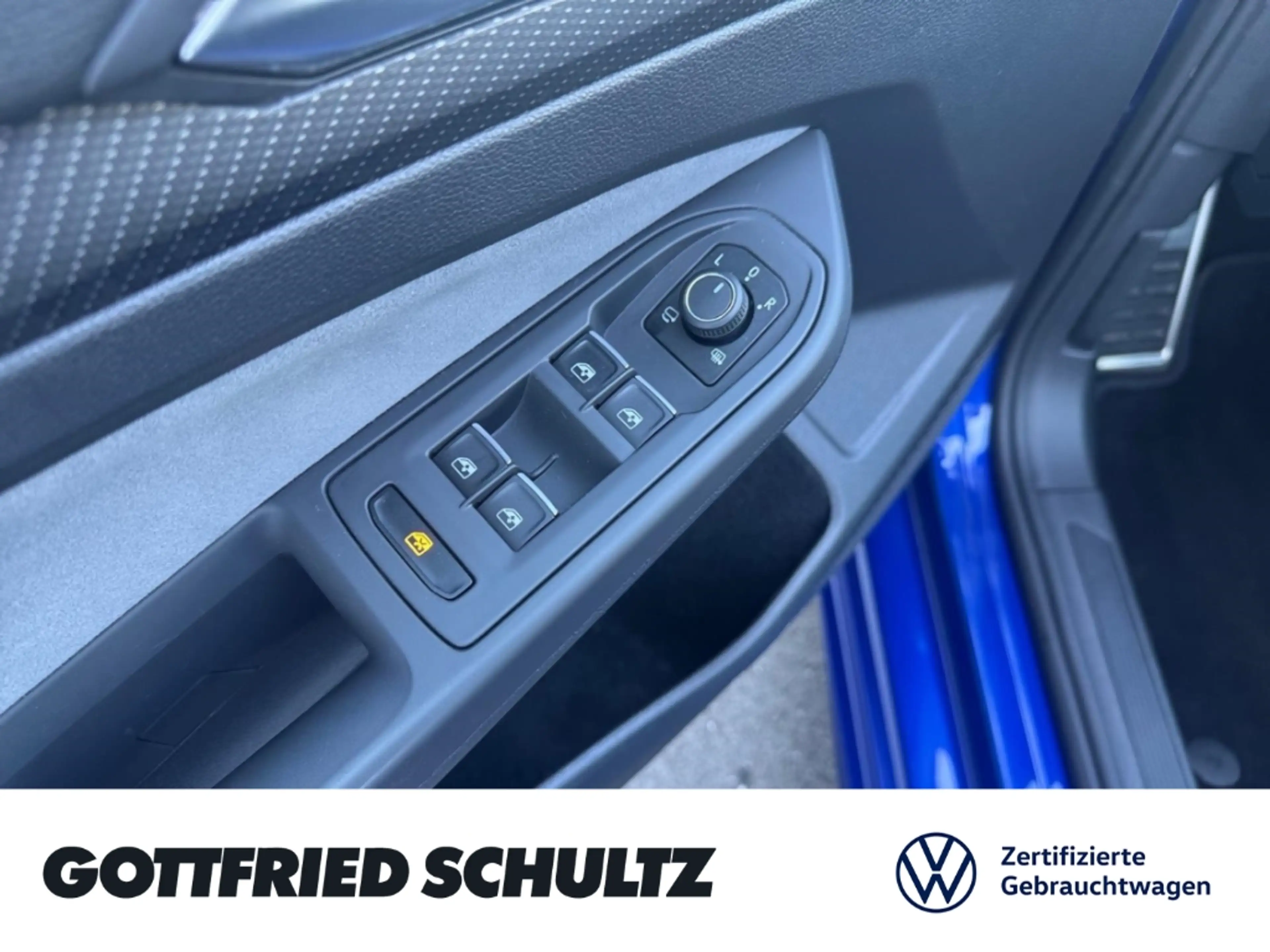 Volkswagen Golf R VIII TSI DSG CARPLAY SITZHEIZUNG ACC EINPARKHILFE — photo 12