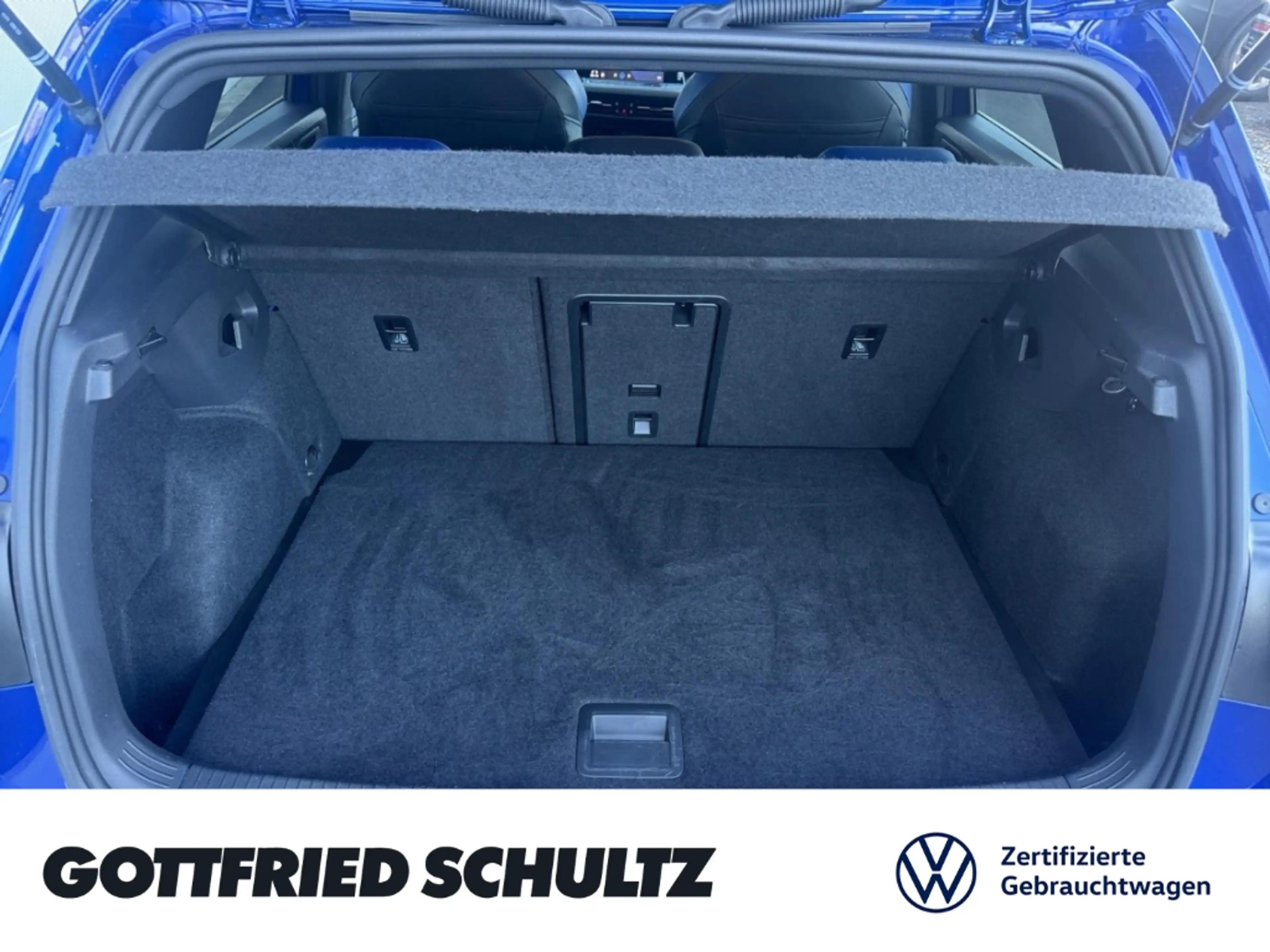 Volkswagen Golf R VIII TSI DSG CARPLAY SITZHEIZUNG ACC EINPARKHILFE — photo 9