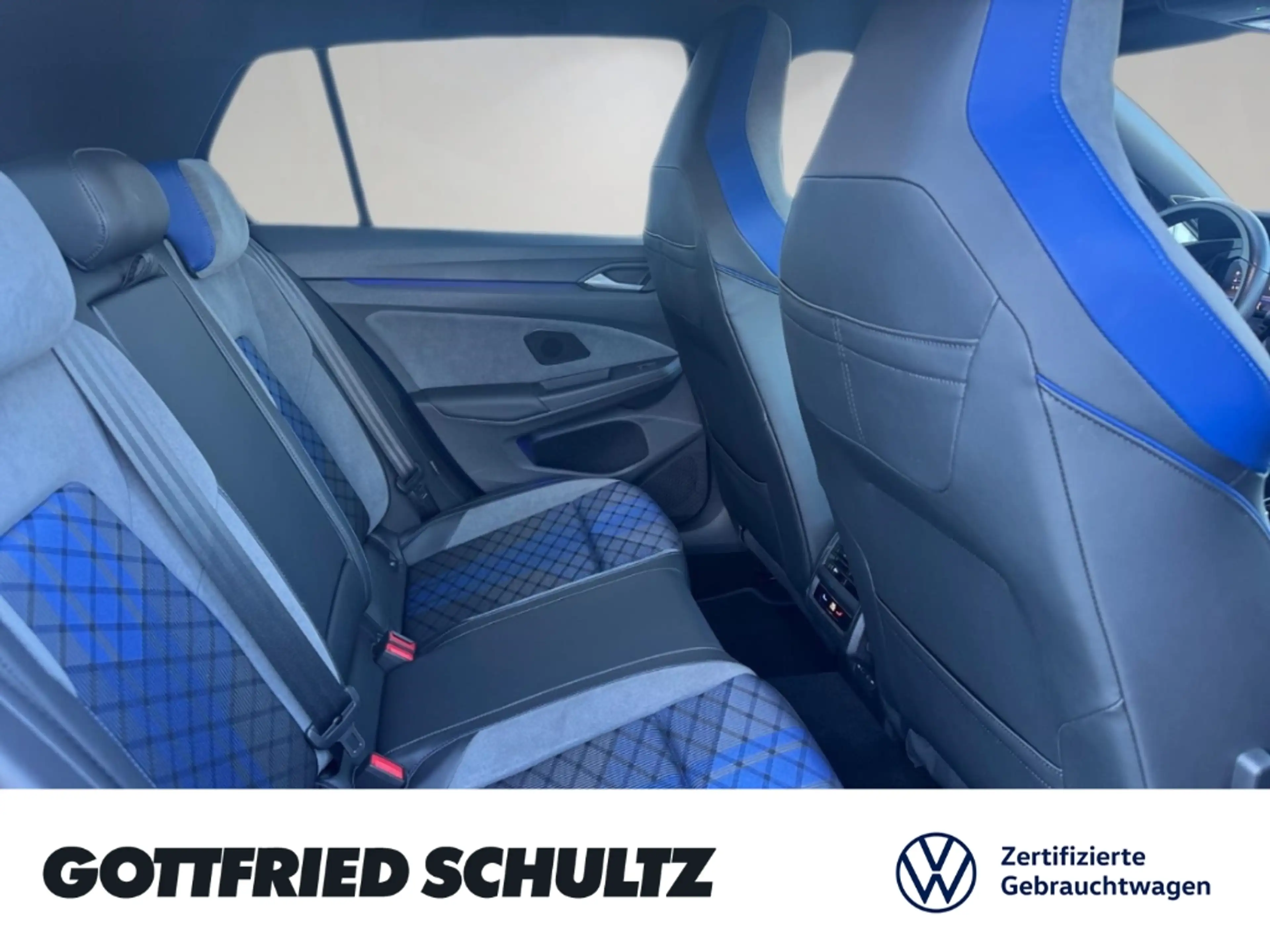 Volkswagen Golf R VIII TSI DSG CARPLAY SITZHEIZUNG ACC EINPARKHILFE — photo 8