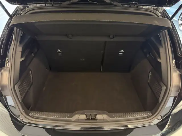 Ford Focus view 8
