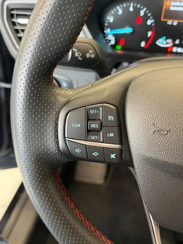Ford Focus view 14