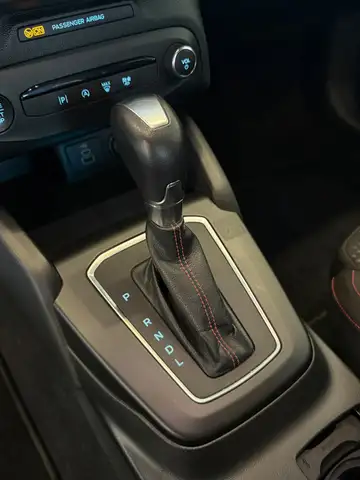 Ford Focus view 26