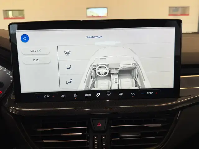 Ford Focus view 19