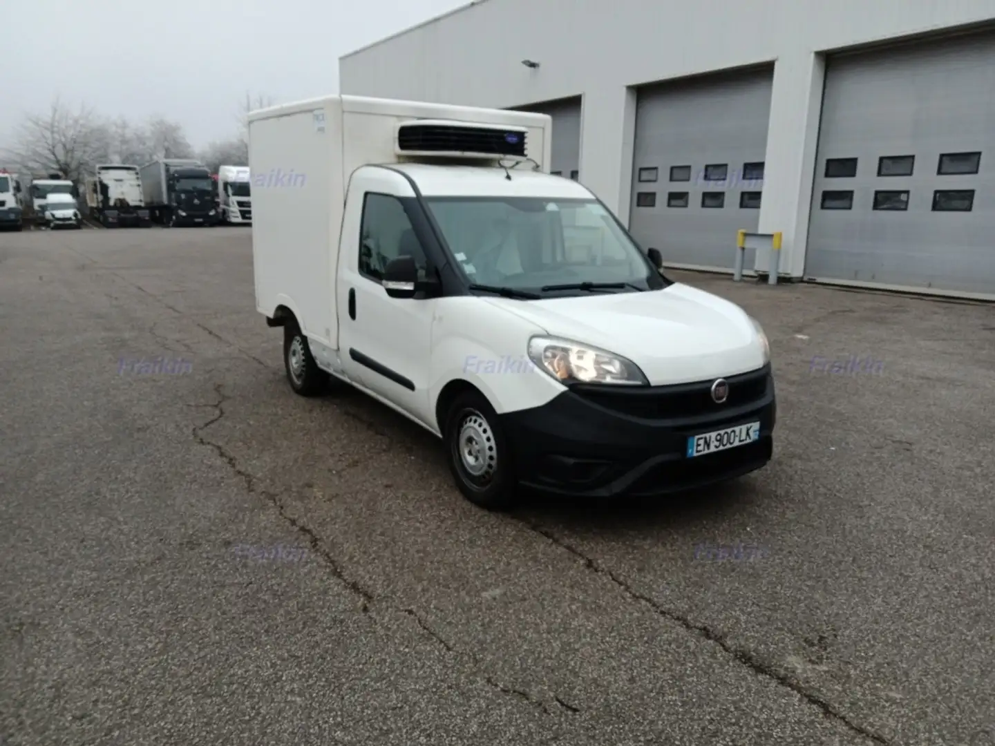 Fiat Dobló Cargo 1.6Mjt SX Maxi 78kW Weiß - 1