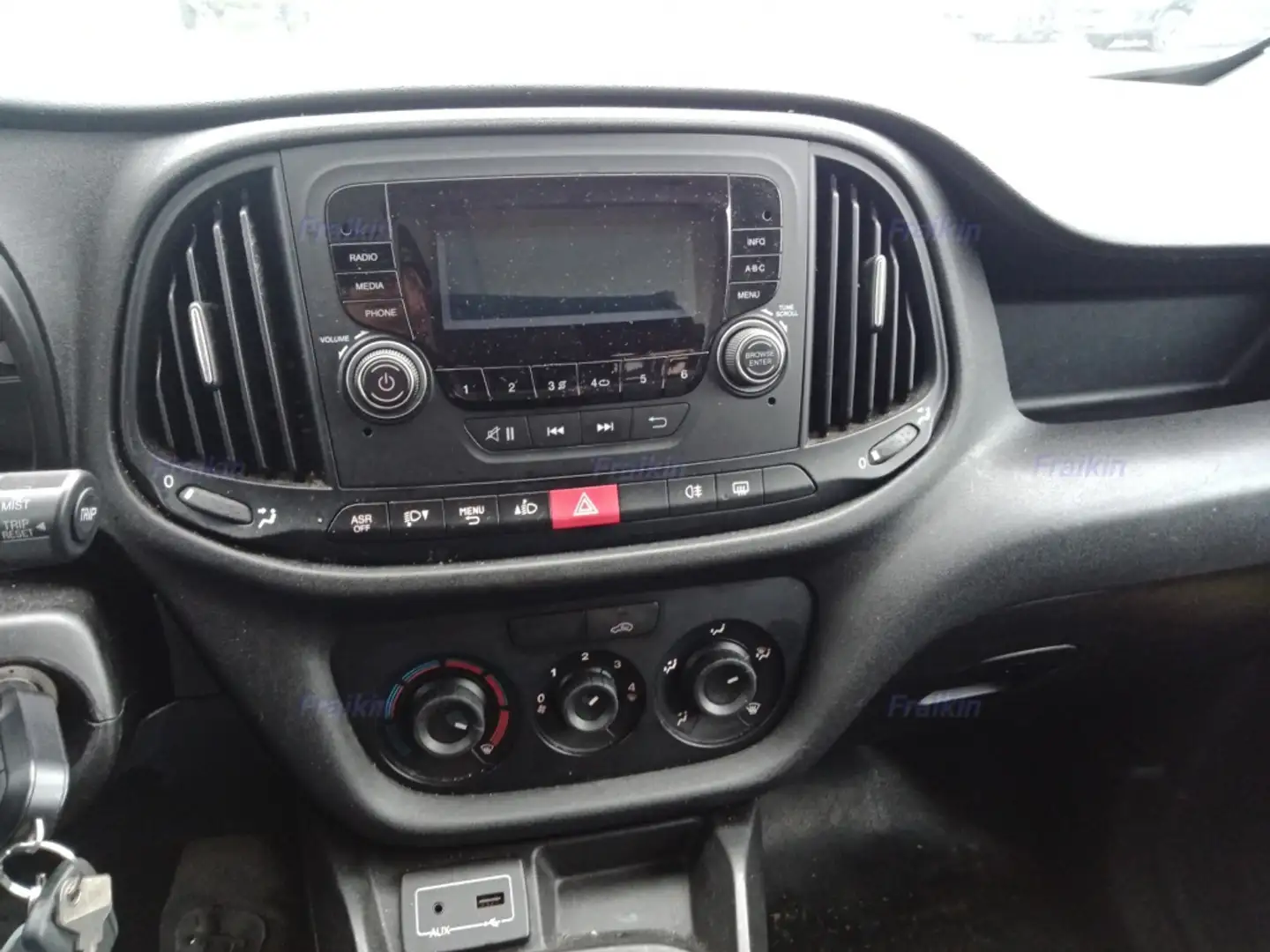 Fiat Dobló Cargo 1.6Mjt SX Maxi 78kW Weiß - 2