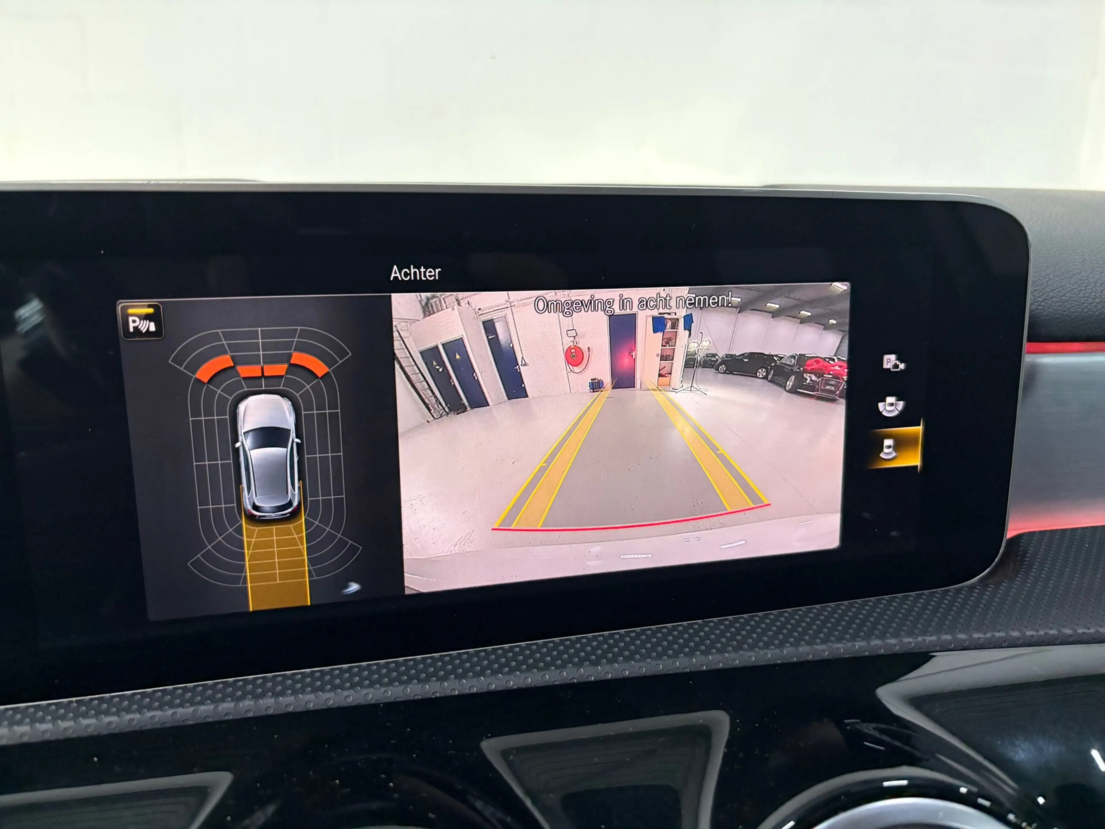 Mercedes-Benz A 250 Premium Plus AMG, Pano, Sfeer, Night — photo 19