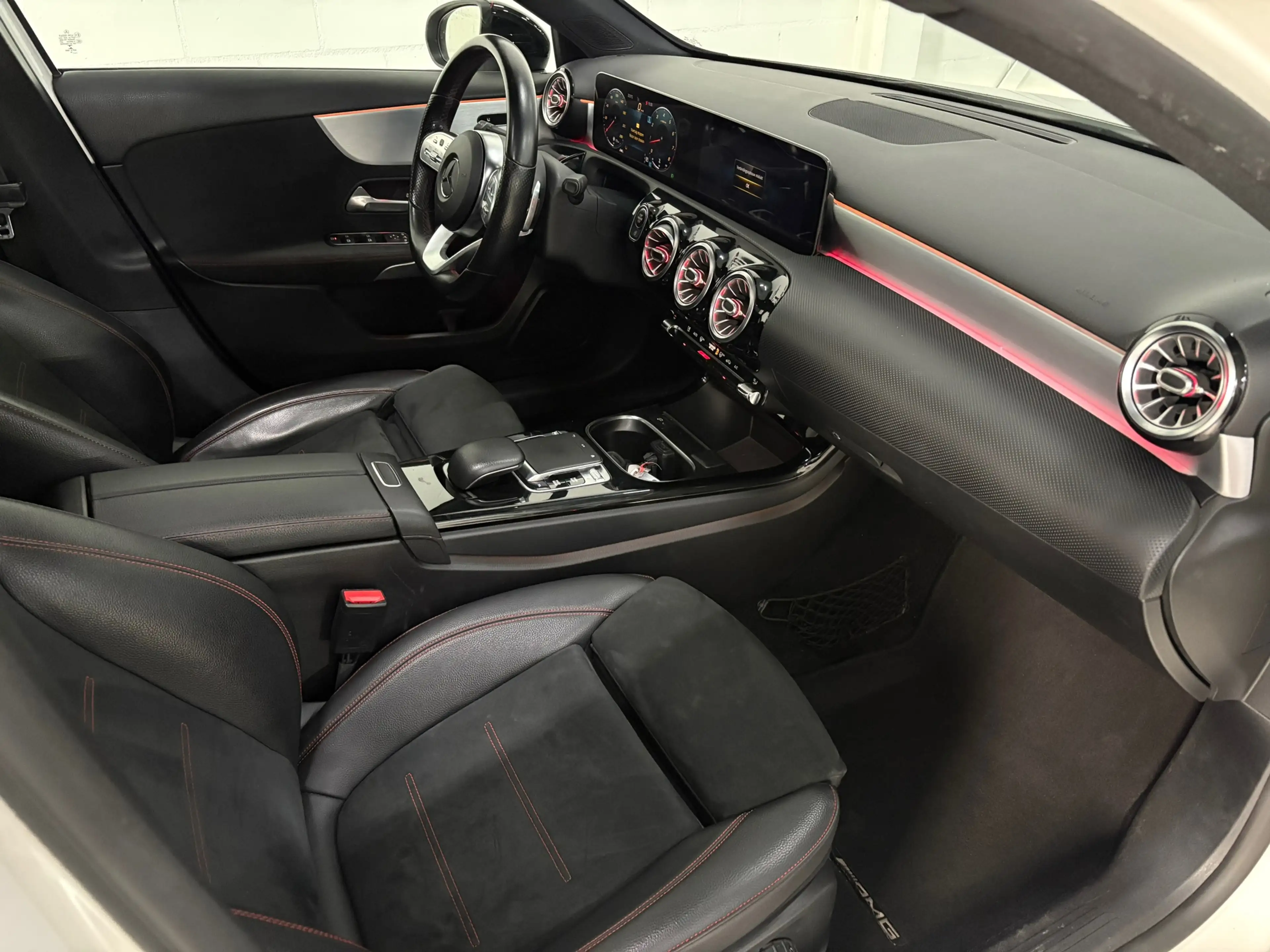Mercedes-Benz A 250 Premium Plus AMG, Pano, Sfeer, Night — photo 5