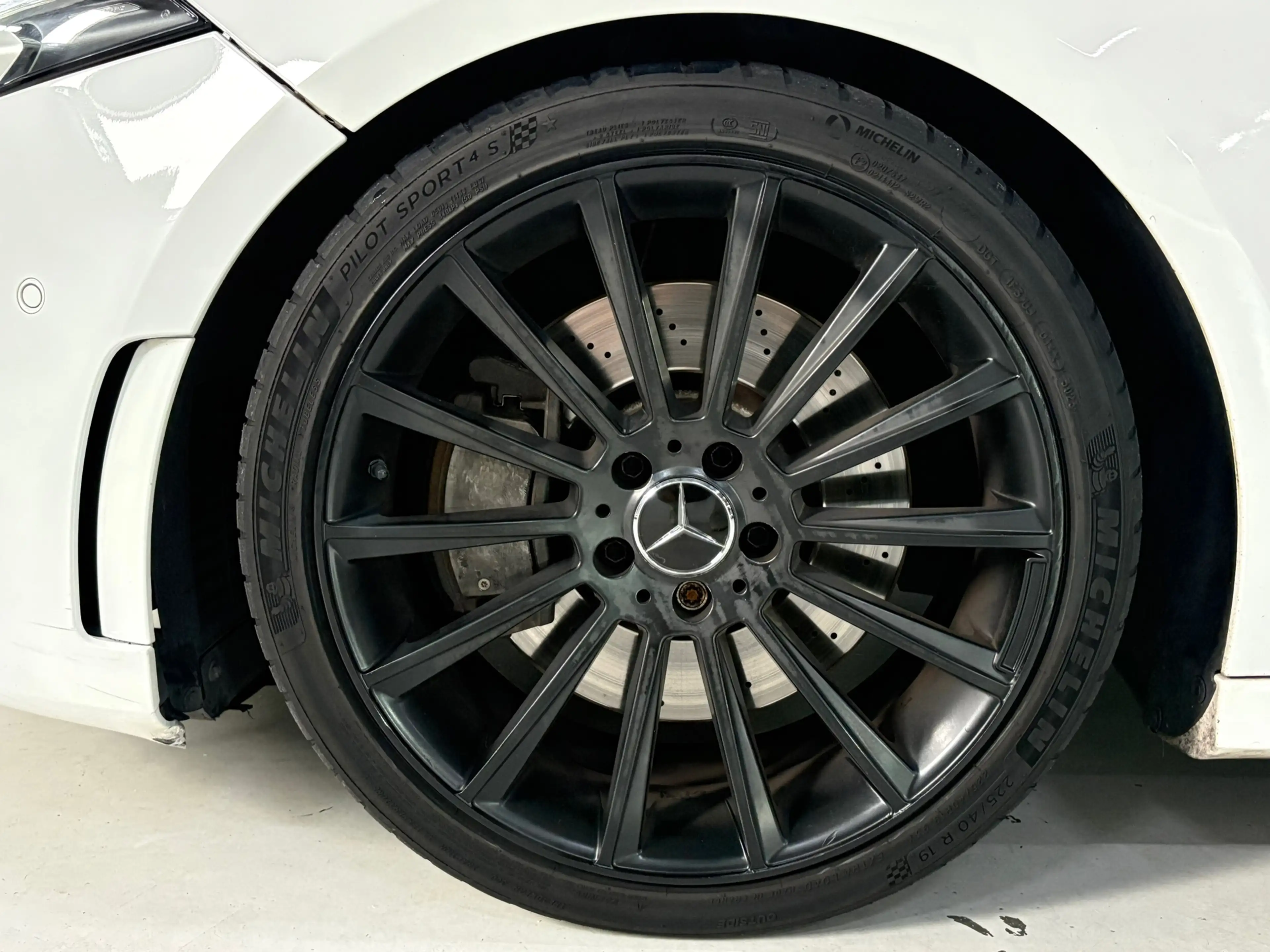Mercedes-Benz A 250 Premium Plus AMG, Pano, Sfeer, Night — photo 3