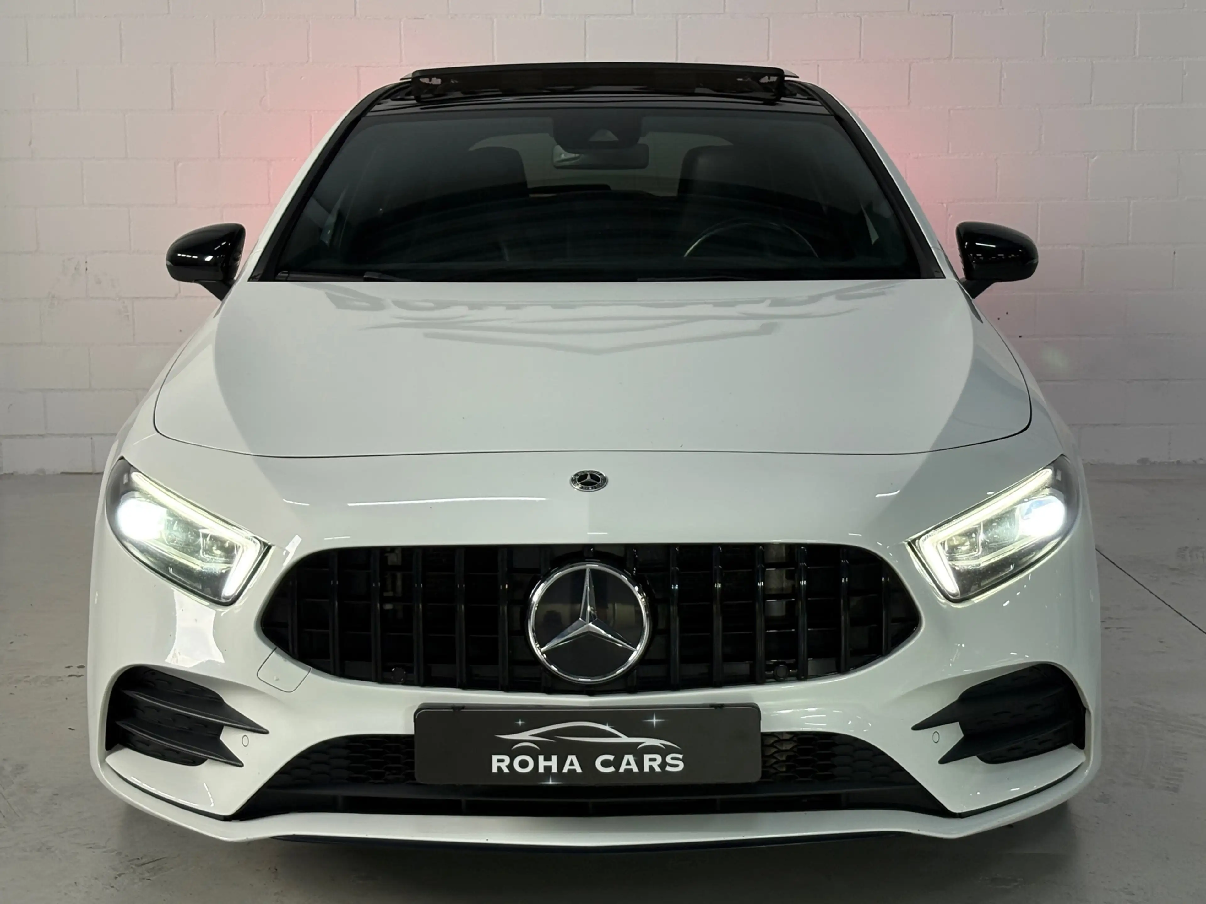 Mercedes-Benz A 250 Premium Plus AMG, Pano, Sfeer, Night — photo 24