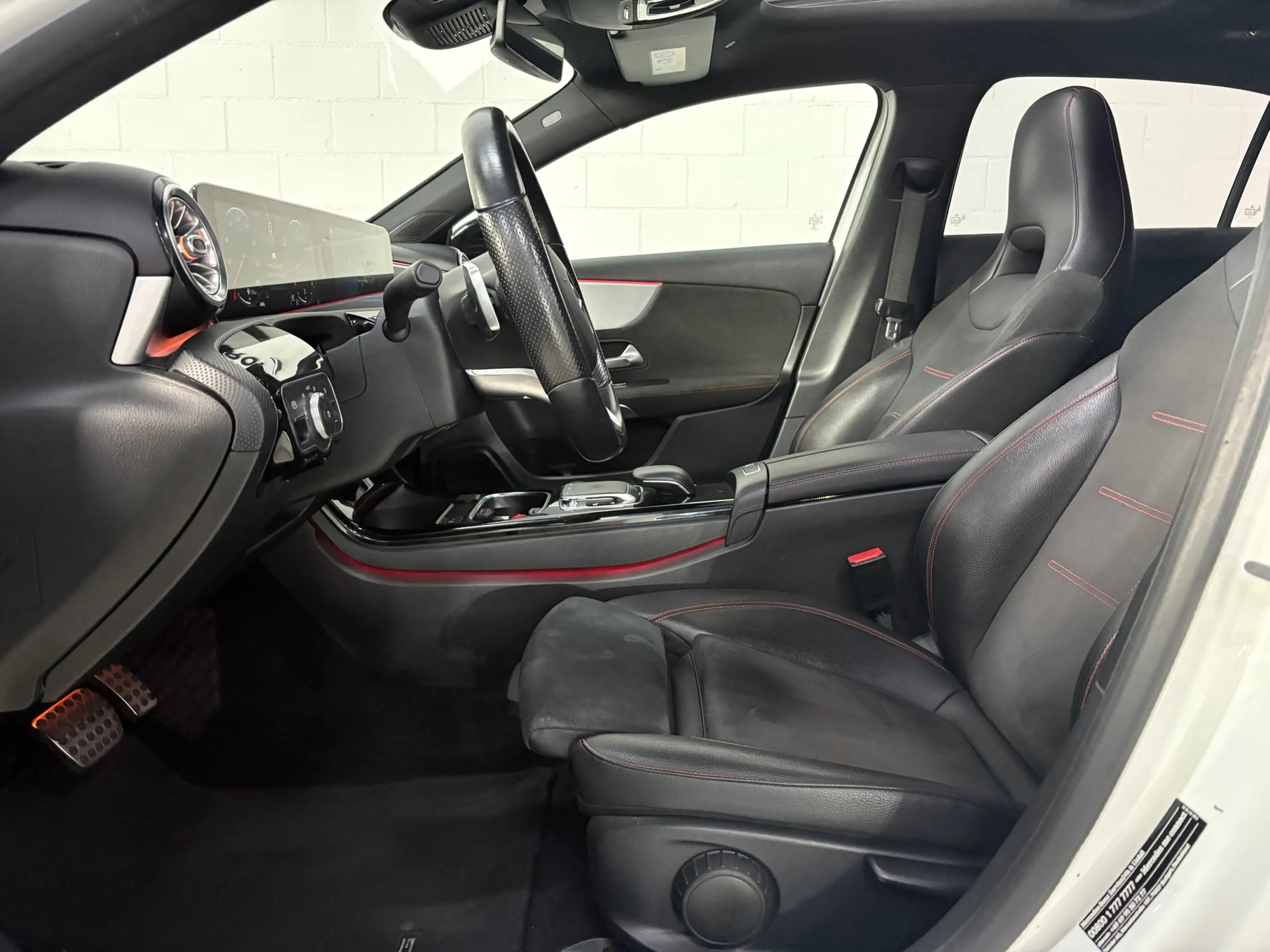 Mercedes-Benz A 250 Premium Plus AMG, Pano, Sfeer, Night — photo 6