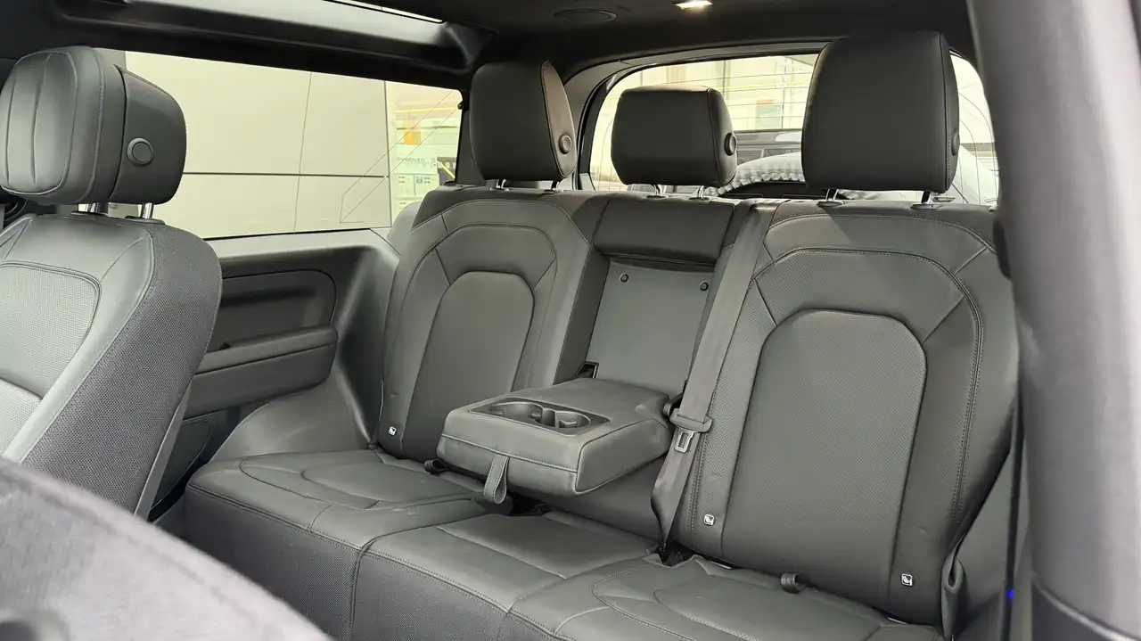 Land Rover Defender 90 P425 X //Lichte Vracht Mogelijk — foto 8