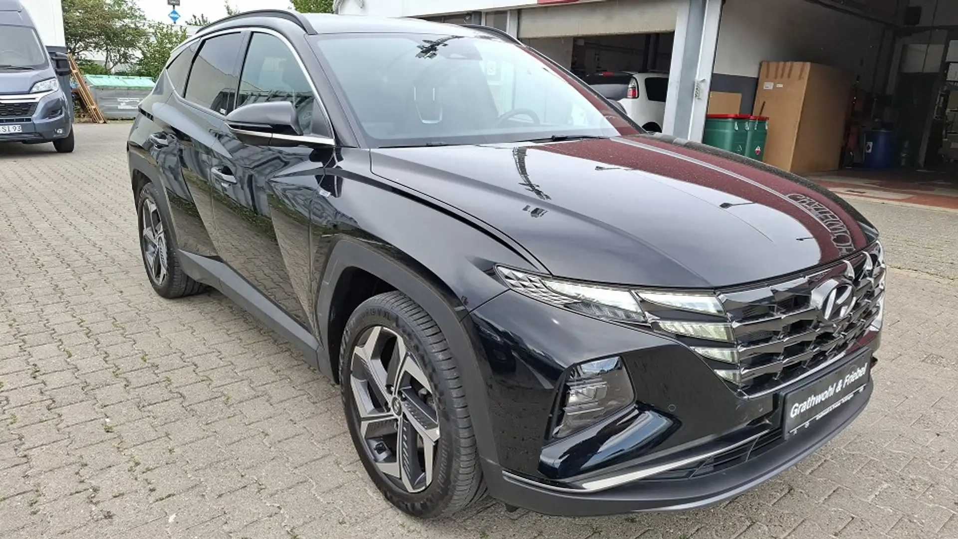Hyundai TUCSON 1.6-T 7-DCT 4WD PRIME+Sicherheitsanz-+Assist Schwarz - 2
